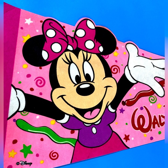 WALT DISNEY WORLD VINTAGE 90’s MINNIE MOUSE PINK SOUVENIR PENNANT FLAG LG 30” - Picture 2 of 12